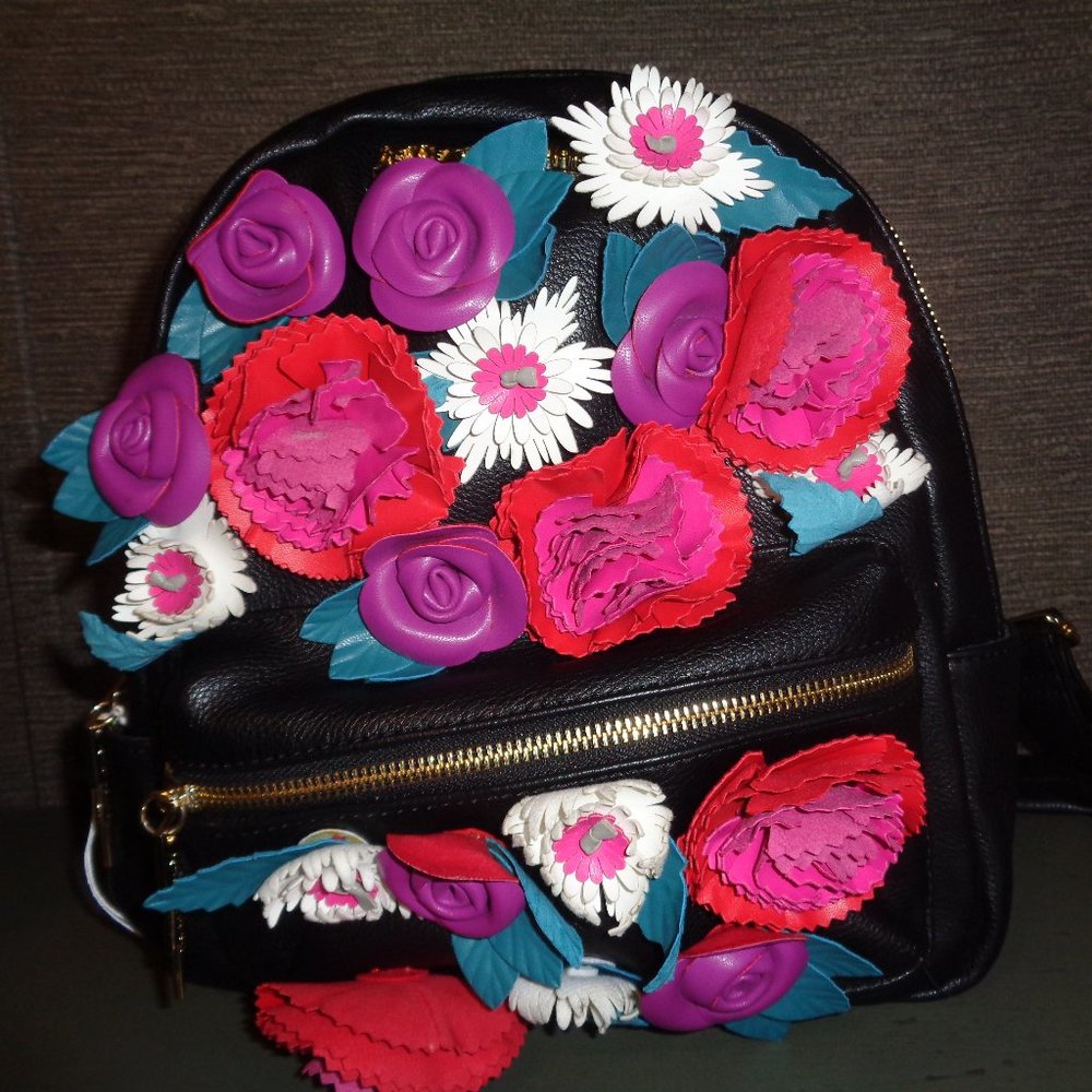 Betsey Johnson 3D Flower Backpack NWOT